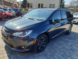 Chrysler Pacifica, 3,6 SLIMITED HYBRID, REZERVACE