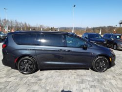 Chrysler Pacifica, 3,6 SLIMITED HYBRID, REZERVACE