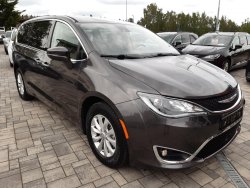 Chrysler Pacifica, 3,6L V6, radar, 360 REZERVACE