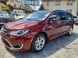 Chrysler Pacifica, 3,6L,Adapt temp,DVD,REZERVACE