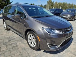 Chrysler Pacifica, 3,6L V6 , kůže, DVD, REZERVACE