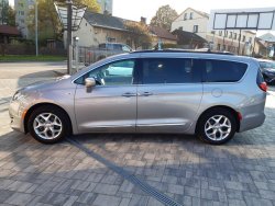 Chrysler Pacifica, 3,6L V6, 7míst, kůže, kamera