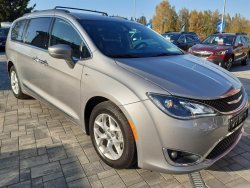 Chrysler Pacifica, 3,6L V6, 7míst, kůže, kamera