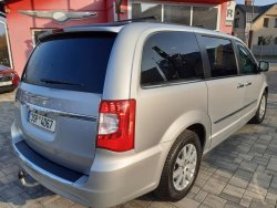 Chrysler Town & Country, 3,6L V6 , 7 míst, REZERVACE