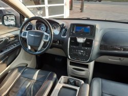 Chrysler Town & Country, 3,6L V6 , 7 míst, REZERVACE