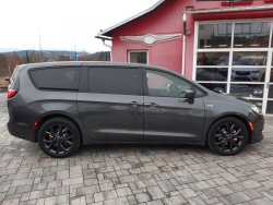 Chrysler Pacifica, 3,6L SPORT,DVD, ALU20'',záruka