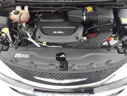 Chrysler Pacifica, 3,6L V6 8 míst, kůže,android