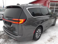 Chrysler Pacifica, 3,6L Hybrid, 7míst,Top výbava