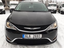 Chrysler Pacifica, 3,6L V6 8 míst, kůže,android