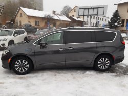 Chrysler Pacifica, 3,6L Hybrid, 7míst,Top výbava