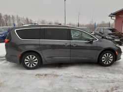 Chrysler Pacifica, 3,6L Hybrid, 7míst,Top výbava